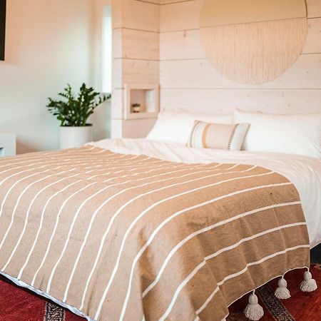 Funboard Room Includes King Bed And Mini Kitchenette Stinson Beach Exteriör bild